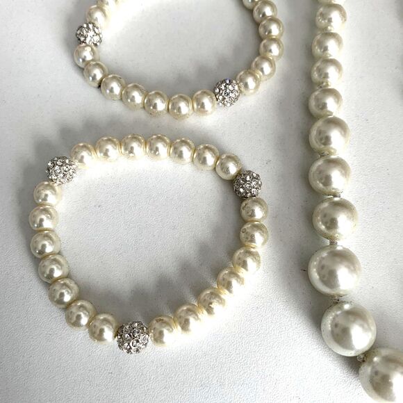 Anne Klein Silver Tone 4-PC Faux Pearls Necklace &Bracelet Set w/Crytal Accents - Picture 5 of 6